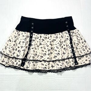 THORN & FABLE TIERED SHORT SKIRT